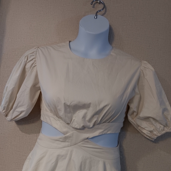 LUCCA WHITNEY PUFF SLEEVE CUTOUT DRESS-IVORY Size Xs - Picture 2 of 7